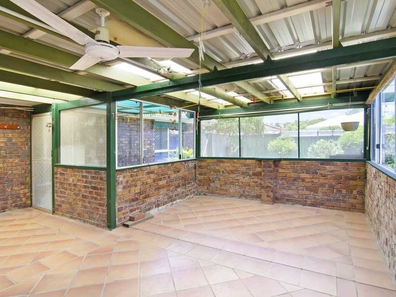 24 Bergamont Street, Elanora QLD 4221