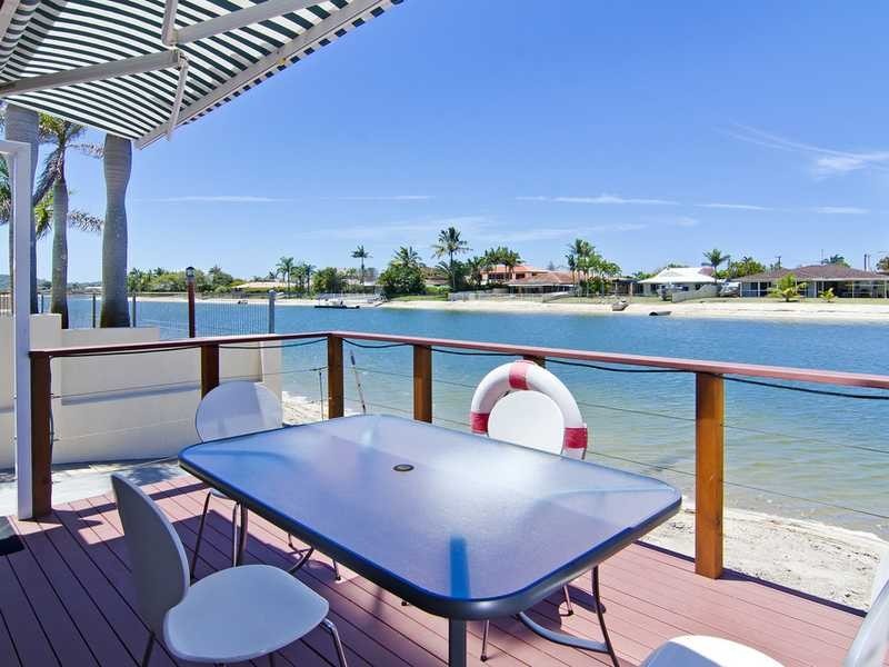 218 Mallawa Drive, Palm Beach QLD 4221