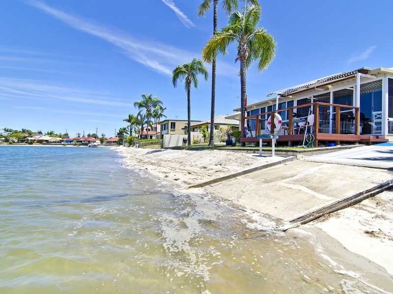 218 Mallawa Drive, Palm Beach QLD 4221