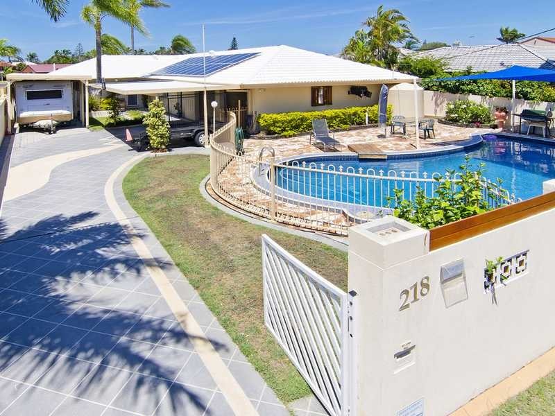 218 Mallawa Drive, Palm Beach QLD 4221