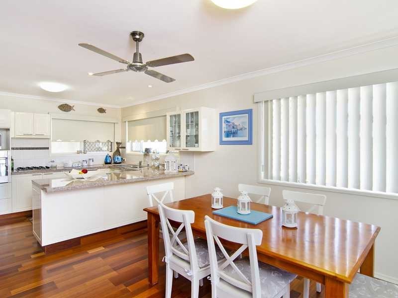 218 Mallawa Drive, Palm Beach QLD 4221