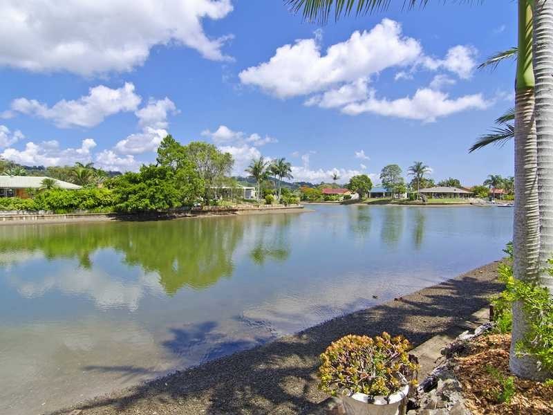 12 Tiller Court, Currumbin Waters QLD 4223