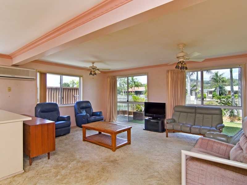 12 Tiller Court, Currumbin Waters QLD 4223