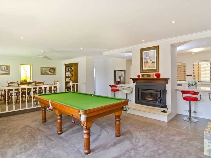 10 Kauri Court, Palm Beach QLD 4221