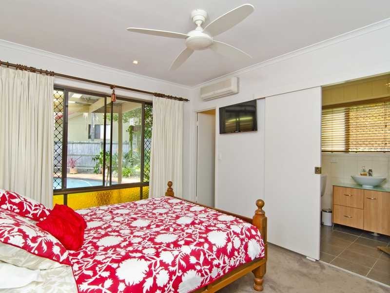 10 Kauri Court, Palm Beach QLD 4221