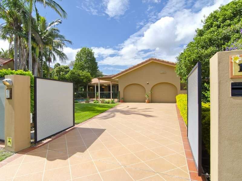 10 Kauri Court, Palm Beach QLD 4221