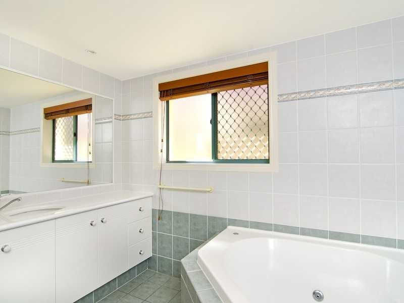 170 Jefferson Lane, Palm Beach QLD 4221