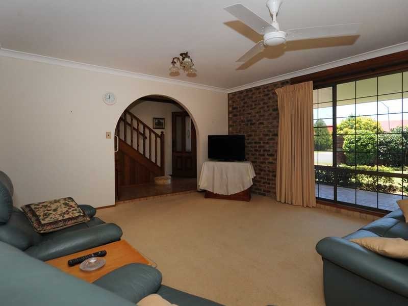 11 Spinnaker Court, Currumbin Waters QLD 4223