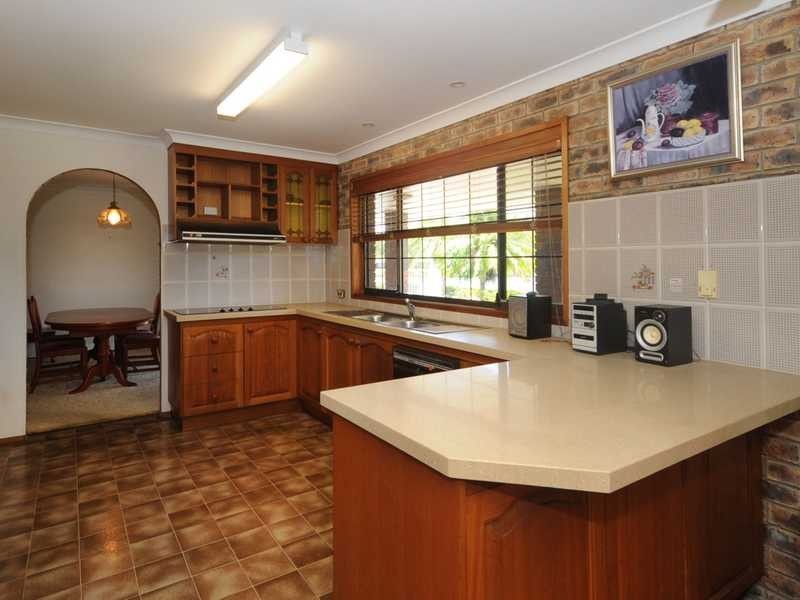 11 Spinnaker Court, Currumbin Waters QLD 4223