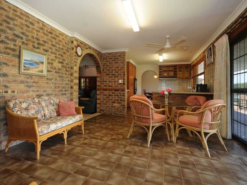 11 Spinnaker Court, Currumbin Waters QLD 4223