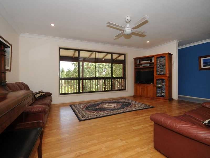 27 Coorabin Court, Tallebudgera QLD 4228