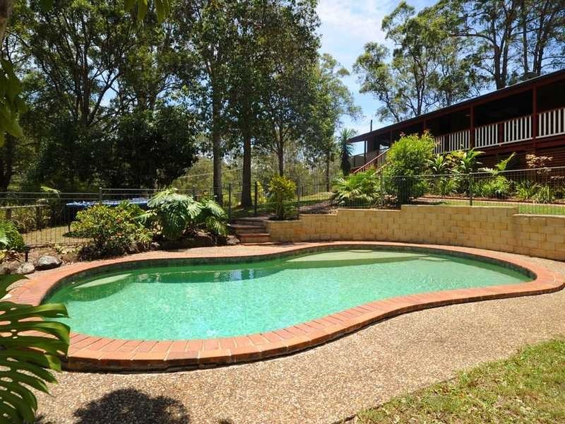 27 Coorabin Court, Tallebudgera QLD 4228