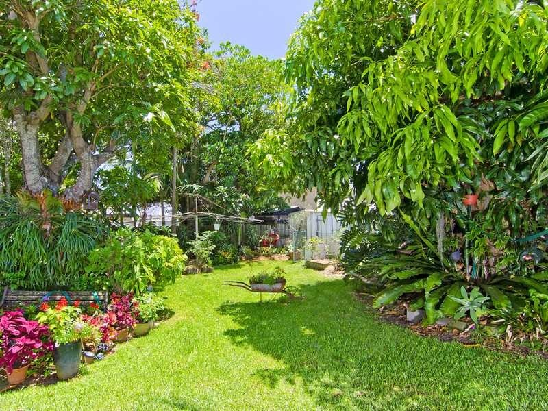 7 Twenty Sixth Avenue, Palm Beach QLD 4221