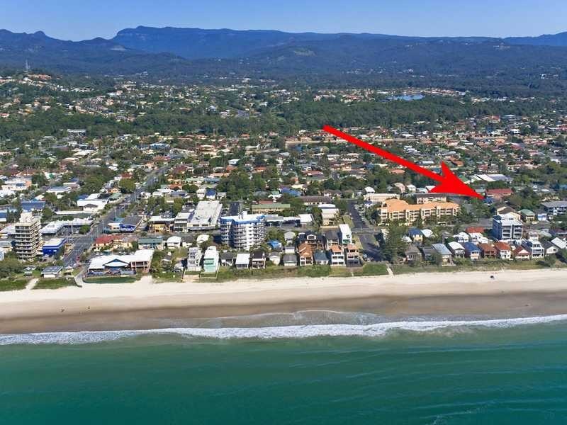 7 Tenth Avenue, Palm Beach QLD 4221