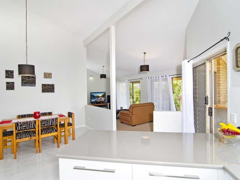 4 Wilkinson Crescent, Currumbin Waters QLD 4223