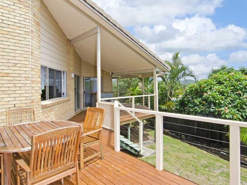 4 Wilkinson Crescent, Currumbin Waters QLD 4223