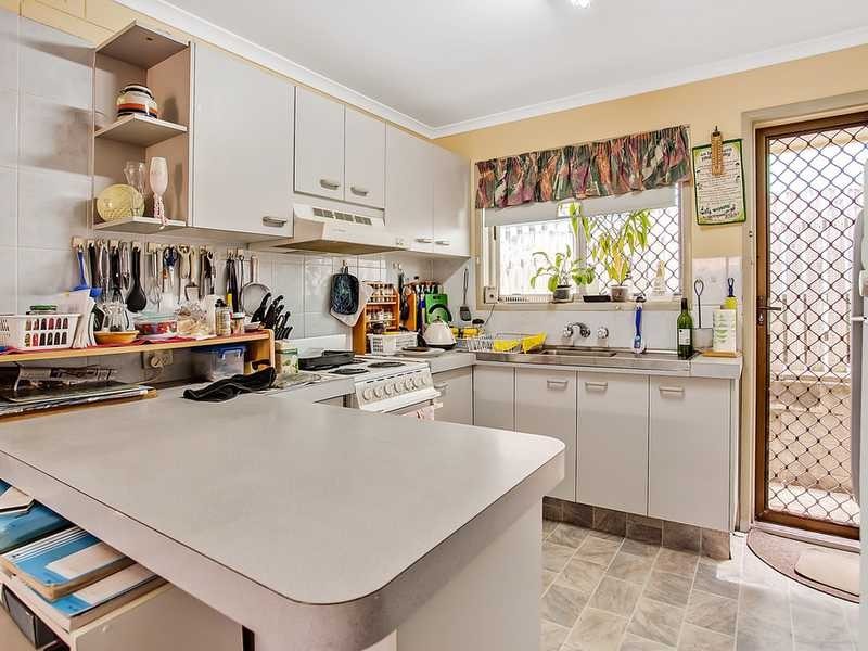 Twenty Fifth Avenue, Palm Beach QLD 4221