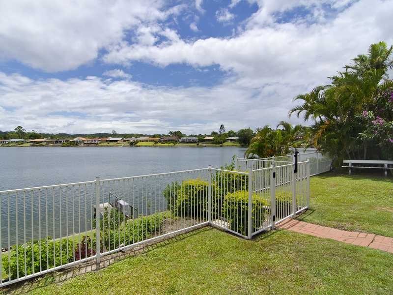 23 Ironbark Street, Elanora QLD 4221