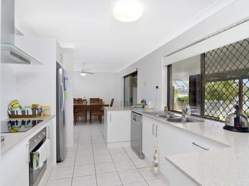 23 Ironbark Street, Elanora QLD 4221