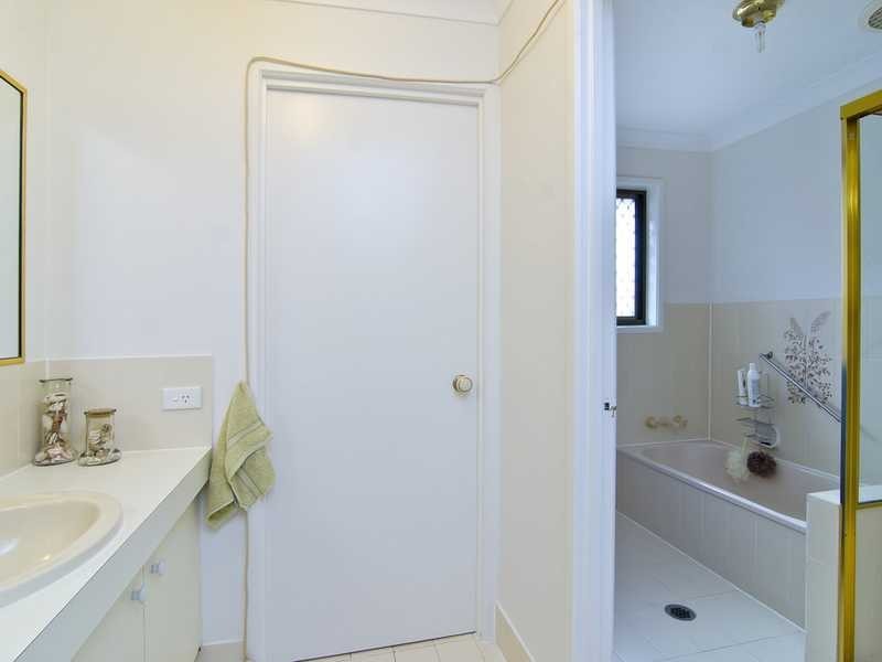 23 Ironbark Street, Elanora QLD 4221