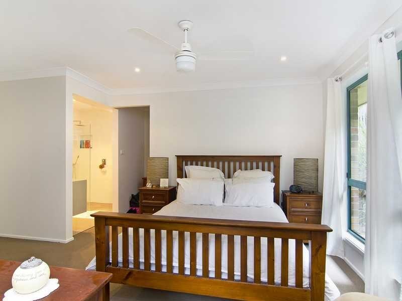 8 Goldvilla Drive, Elanora QLD 4221