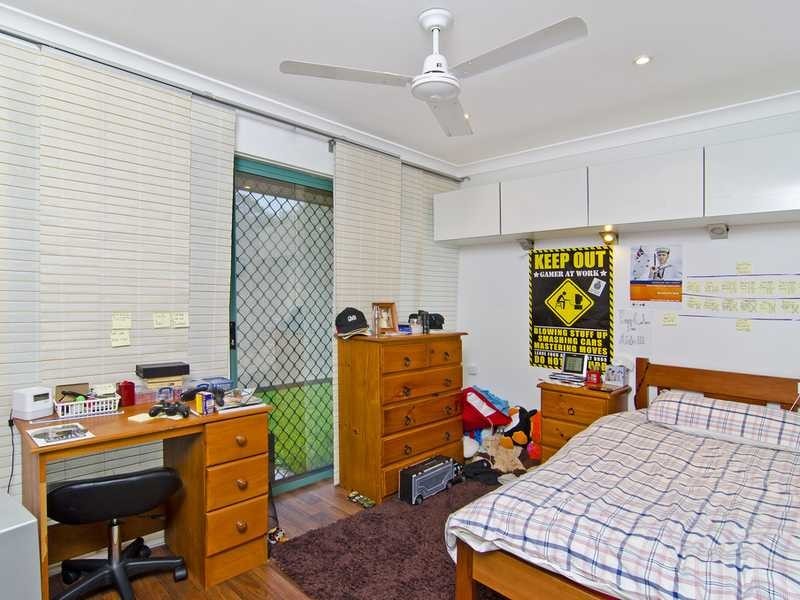 8 Goldvilla Drive, Elanora QLD 4221