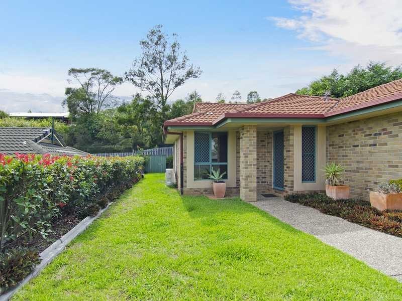 8 Goldvilla Drive, Elanora QLD 4221