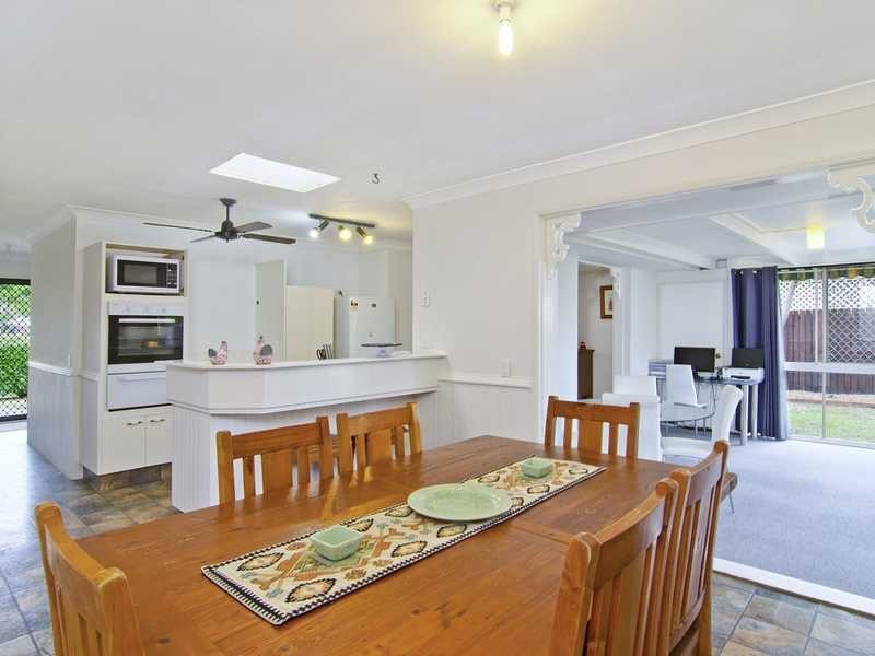 16 Avocado Street, Elanora QLD 4221