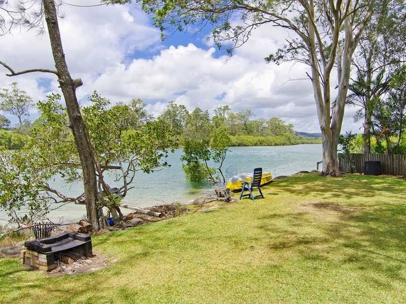 54a Guineas Creek Road, Currumbin Waters QLD 4223