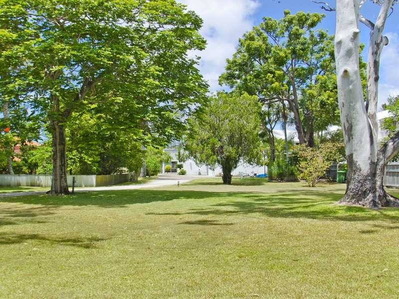 54a Guineas Creek Road, Currumbin Waters QLD 4223
