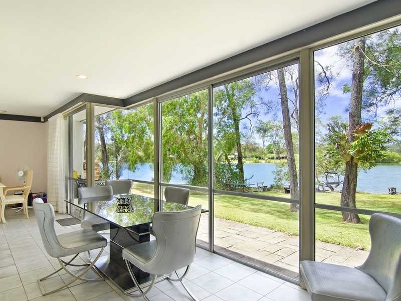54a Guineas Creek Road, Currumbin Waters QLD 4223