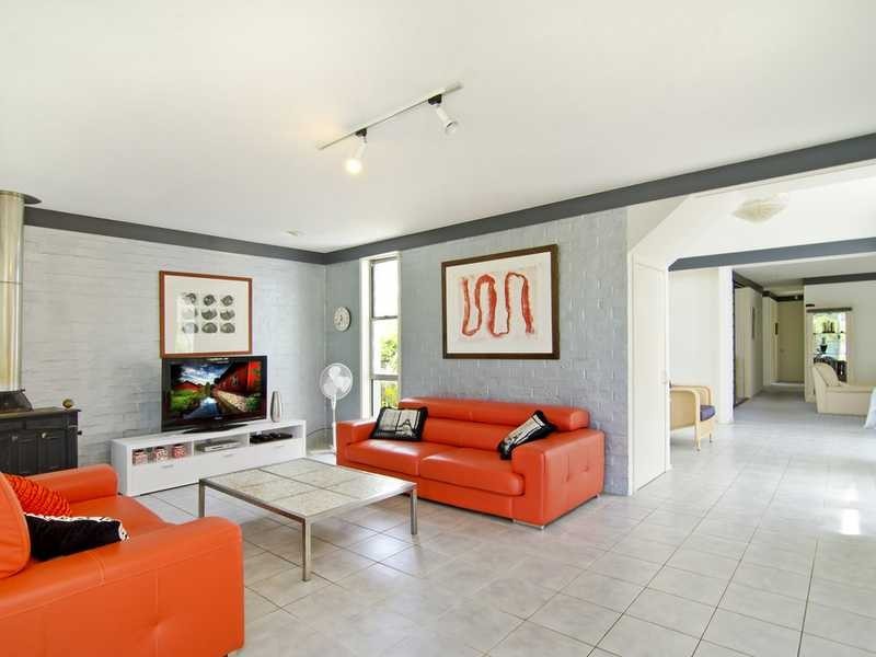 54a Guineas Creek Road, Currumbin Waters QLD 4223