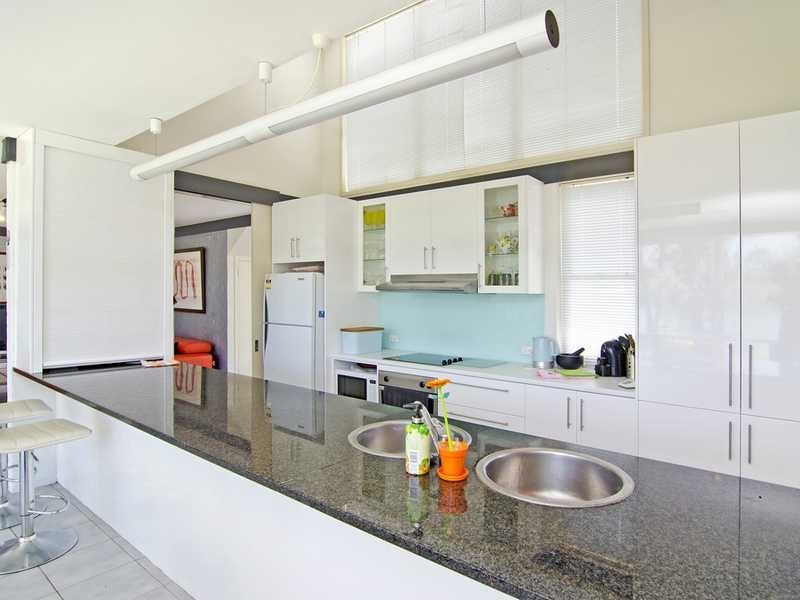 54a Guineas Creek Road, Currumbin Waters QLD 4223