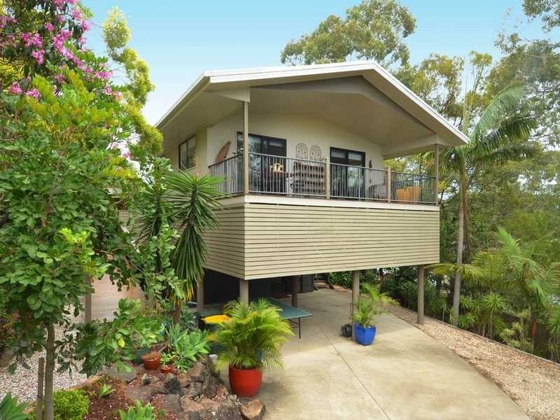 146 K P McGrath Drive, Elanora QLD 4221