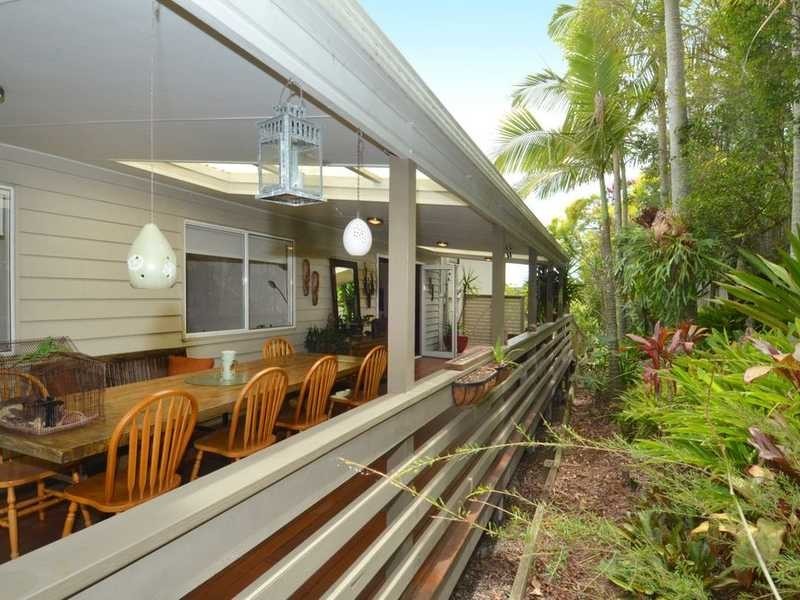 146 K P McGrath Drive, Elanora QLD 4221