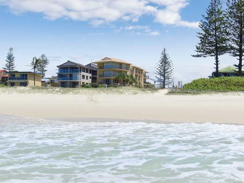 4/2 Surf Street, Bilinga QLD 4225