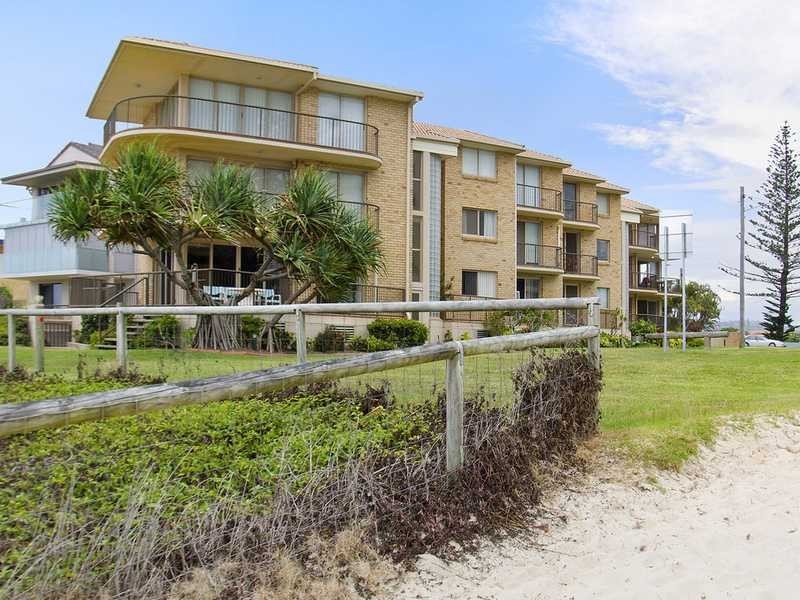 4/2 Surf Street, Bilinga QLD 4225