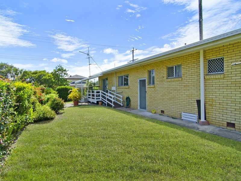 37 Twelfth Avenue, Palm Beach QLD 4221