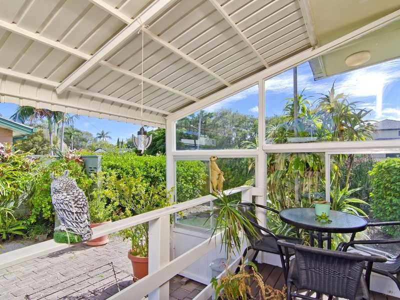 37 Twelfth Avenue, Palm Beach QLD 4221