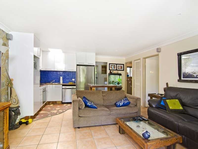 1/21 Boodera Road, Palm Beach QLD 4221