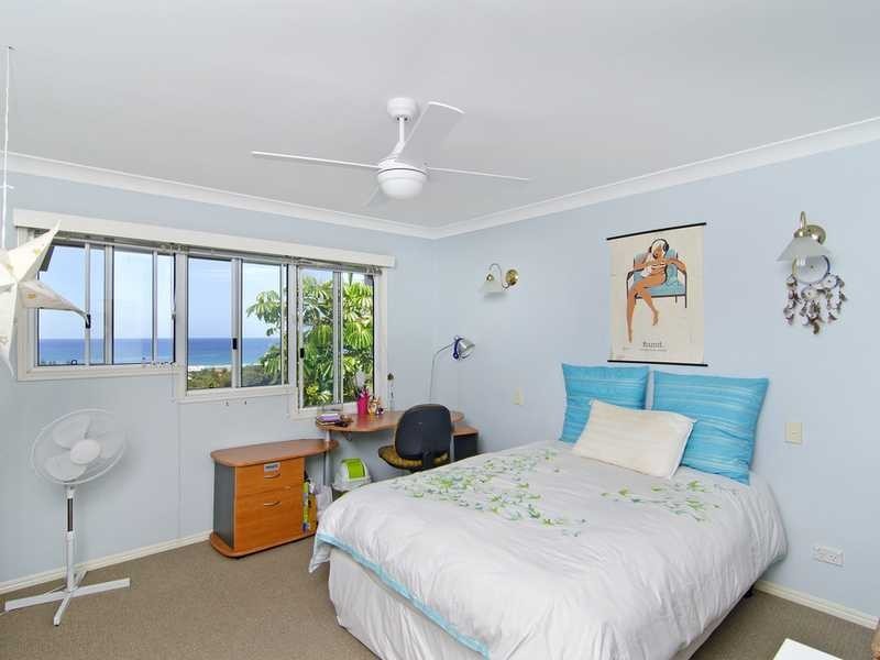 5 Pall Mall Avenue, Currumbin QLD 4223