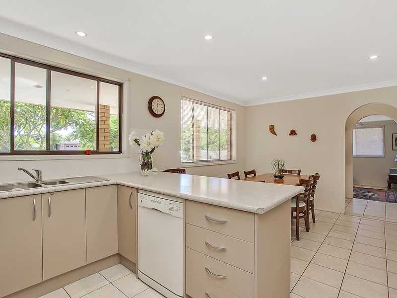 4 Spindle Street, Palm Beach QLD 4221