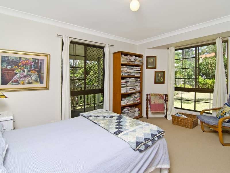 5 Horsman Road, Elanora QLD 4221