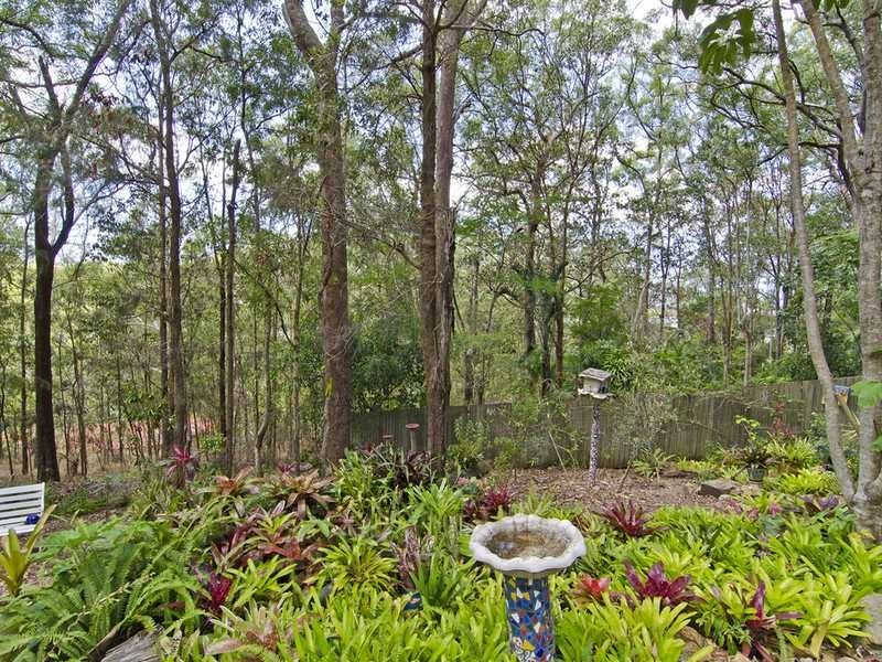5 Horsman Road, Elanora QLD 4221