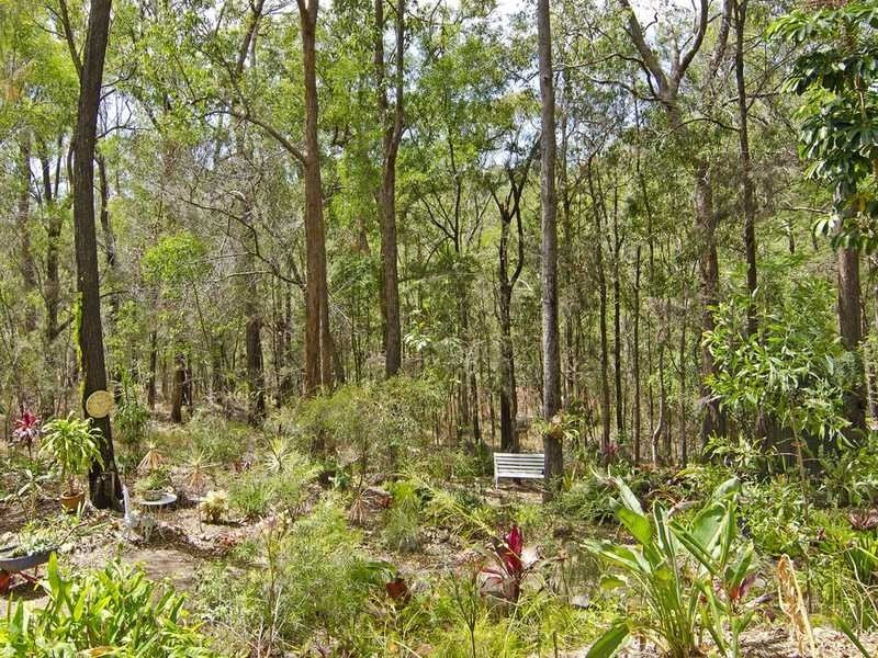 5 Horsman Road, Elanora QLD 4221