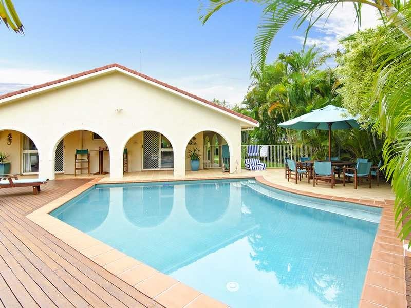 14 Melaleuca Drive, Palm Beach QLD 4221