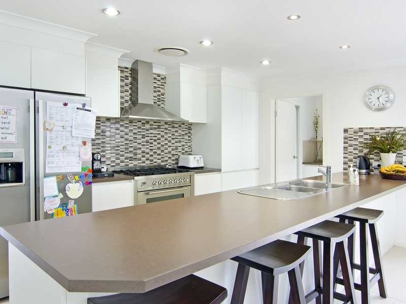 7 Coorabin Court, Tallebudgera QLD 4228