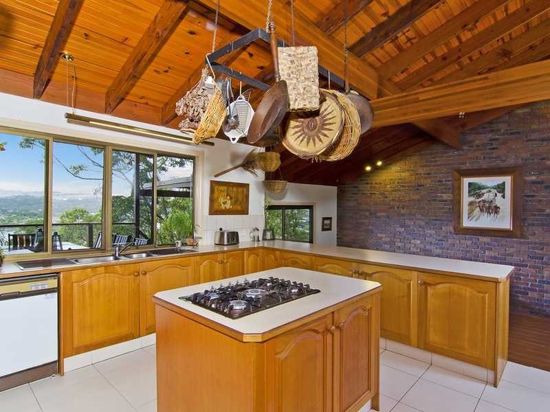 23 Attadale Court, Elanora QLD 4221