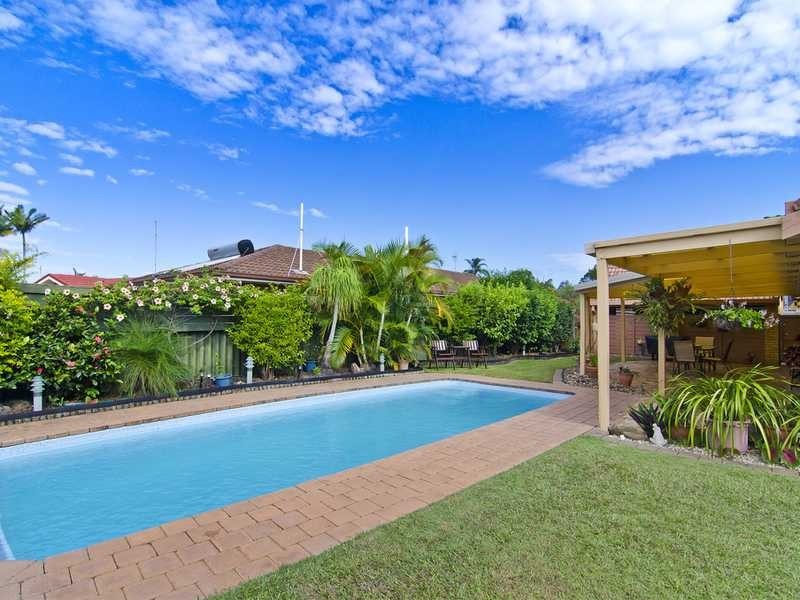 19 Japonica Drive, Palm Beach QLD 4221