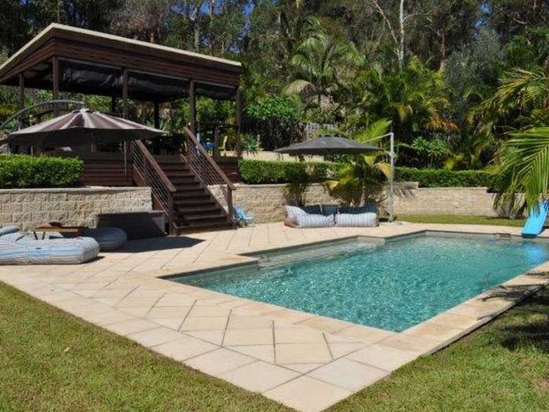 59 Tipuana Drive, Elanora QLD 4221